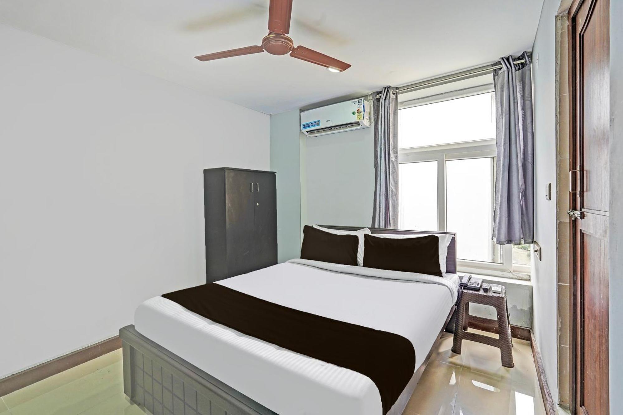 Super Hotel O Sholinganallur Near Anjaneya Temple Madras Buitenkant foto