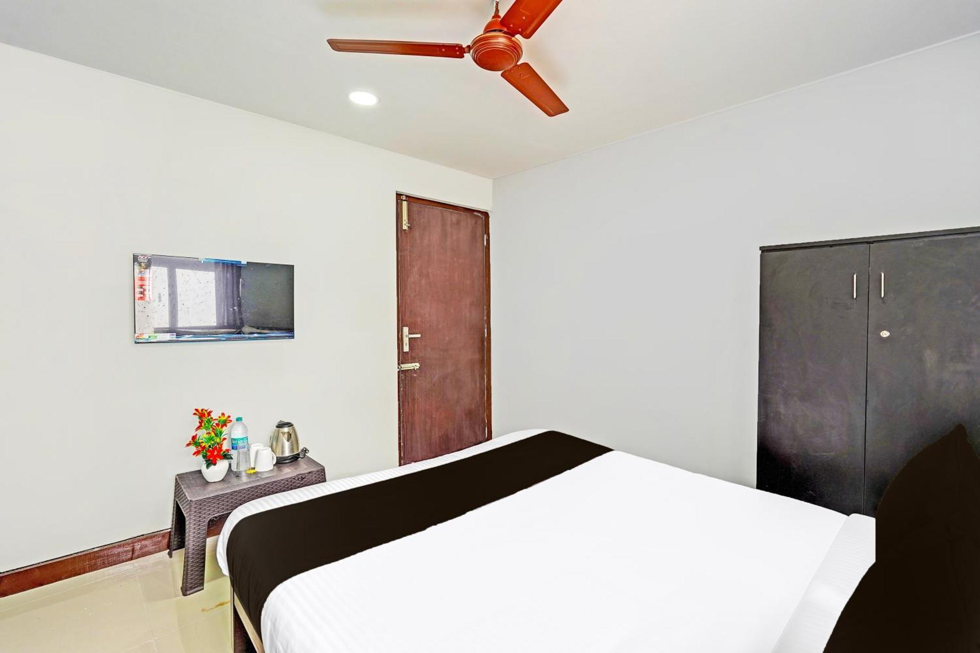 Super Hotel O Sholinganallur Near Anjaneya Temple Madras Buitenkant foto